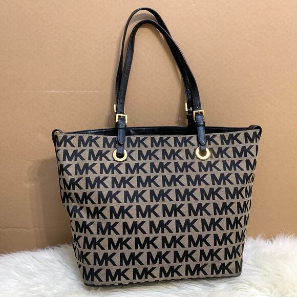 Michael Kors Handbags - MICHAEL KORS Black/White Monogrammed Canvas JET SET GRAB BAG Tote